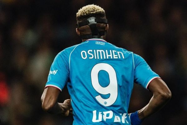  چلسی با یک پیشنهاد جدید به سراغ مهاجم ناپولی می‌رود