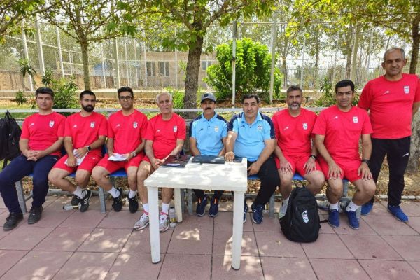 چمنیان کادرفنی هیچ بازیکنی را در لیست خود قرار نداده امیدوارم در فضای مجازی کسی سوء استفاده نکند