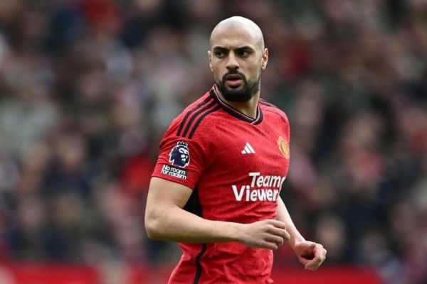  آینده مبهم هافبک مراکشی در ترکیب منچستریونایتد