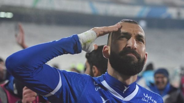  گزارش فنی  نهمین فصل روزبه چشمی با پیراهن آبی؛ ستون