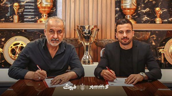  سروش رفیعی یک فصل دیگر با پرسپولیس تمدید کرد