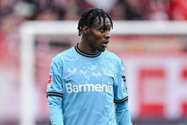 مقصد بعدی مدافع هلندی بایرلورکوزن کدام تیم خواهد بود