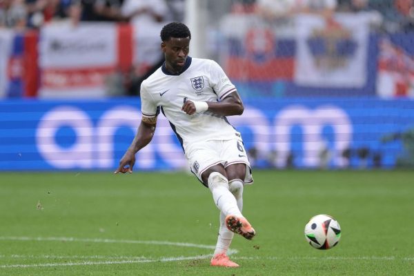 مدافع ملیپوش کریستال پالاس در رادار رئال مادرید و بایرن مونیخ