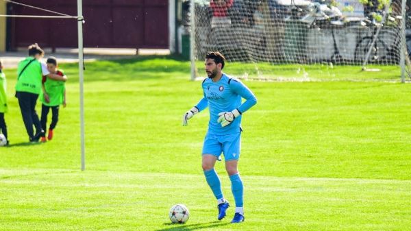  دروازه‌بان بوسنیایی روی دست استقلال؛ شمس آذر کیوسفسکی را رایگان هم نخواست