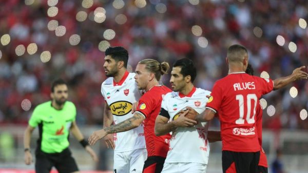  تراکتور - پرسپولیس بدون تماشاگر  شوخی است