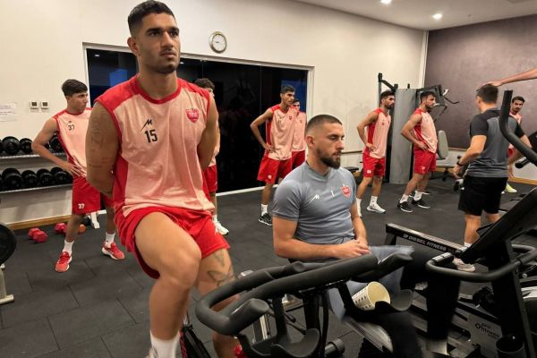 گندوز، هفتمین دروازهبان خارجی تاریخ پرسپولیس