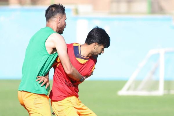  آغاز اردوی آماده‌سازی شاگردان حسینی در تهران  برگزاری دو بازی تدارکاتی مقابل ذوب‌آهن و استقلال