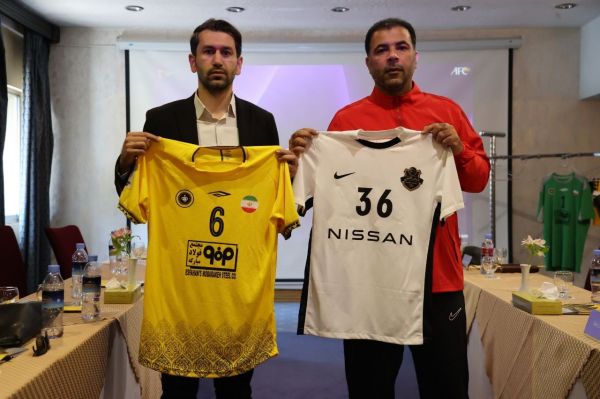 رنگ پیراهن سپاهان و شبابالاهلی برای بازی فردا مشخص شد