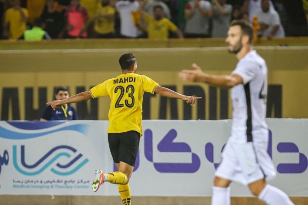 محبی و درخشش بیفایده برای سپاهان