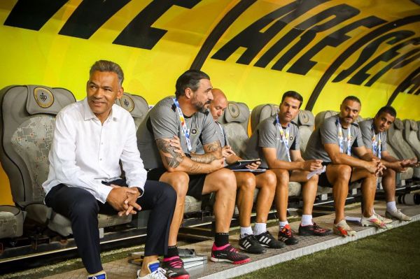  کار سخت ژوزه مورایس؛ بازیابی روحیه از دست رفته بازیکنان سپاهان