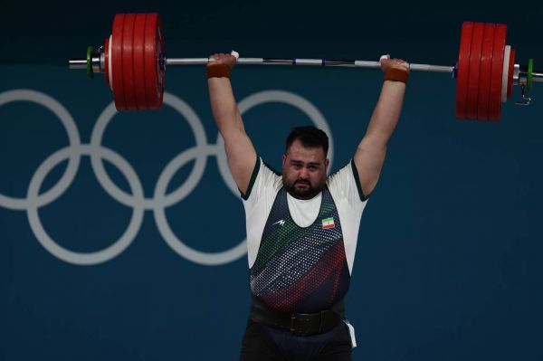 تصاویری از وزنه برداری علی داوودی در المپیک 2024 پاریس