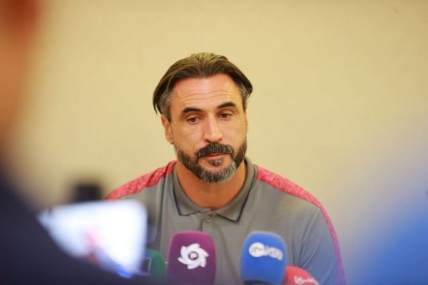 مربی سپاهان مورایس کمی کسالت داشت باید بازی فردا را ببریم