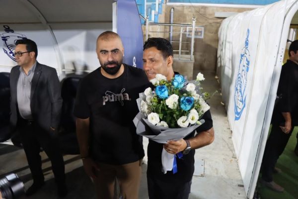 استقبال ویژه ملوانیها و مردم انزلی از مهدی تارتار عکس