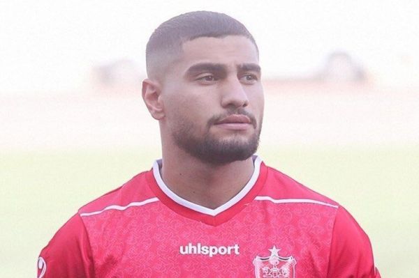  مدافع پرسپولیس با هواداران خداحافظی کرد  عکس