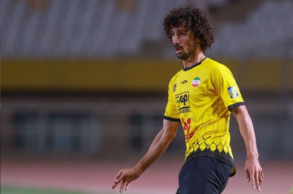 اعتقاد ویژه مورایس به مدافع تاجیکستانی هنانوف به جای یزدانی در قلب دفاع