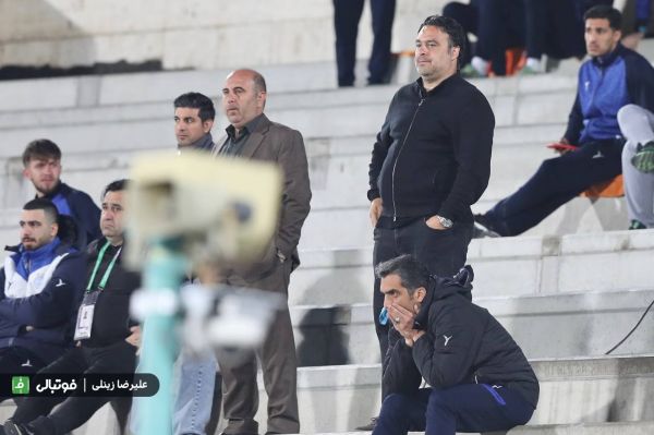 حمله آتیلا حجازی به نکونام او حتی داود حقدوست را هم دور زد؛ استقلال اسیر آدمهای کوچک شده است سمیعی و نکونام با هم مشکل دارند