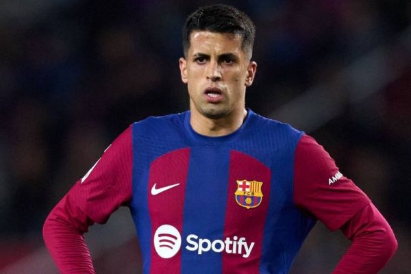  دفاع راست پرتغالی در لیست بارسلونا حضور ندارد