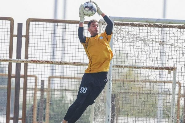 دروازهبان استقلال در کادر دروازهبانی شمسآذر عکس