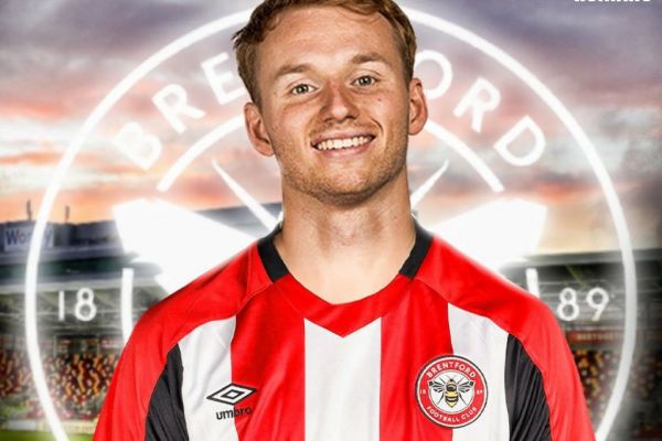  مطابق خبر فابریزیو رومانو؛ انتقال مدافع هلندی لیورپول به برنتفورد نهایی شد