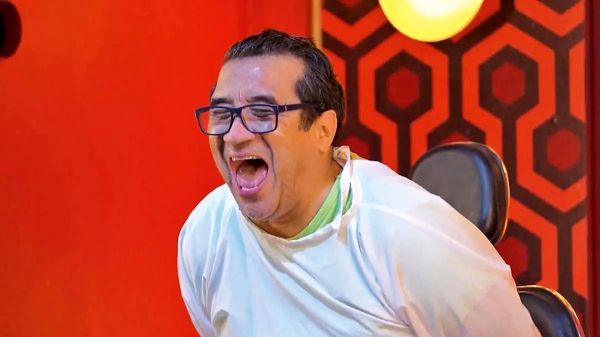  عواقب شیشکی و بی محابا حرف زدن؛ خداداد عزیزی ممنوع‌التصویر شد