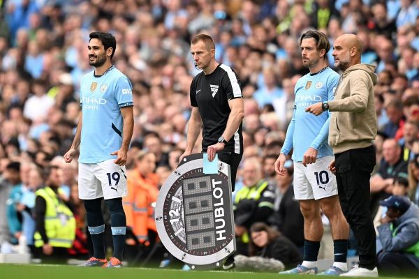  لحظه‌ای که خرید منچسترسیتی از بارسلونا، به میدان رفت