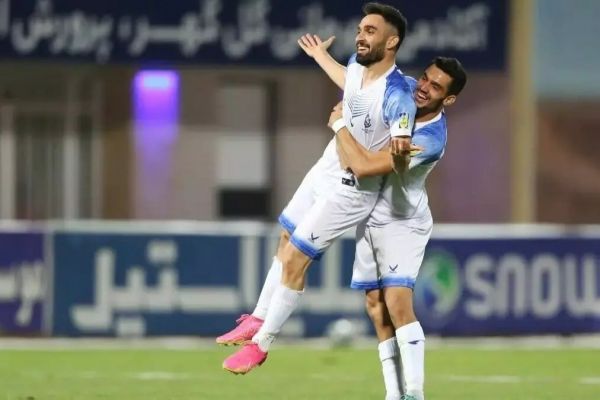 کنایه گلزن ملوان VAR کمک ویدیویی استقلال عکس