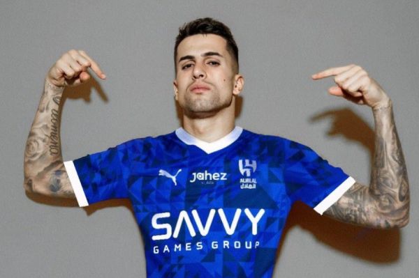 مدافع منچسترسیتی به رقیب استقلال و پرسپولیس پیوست