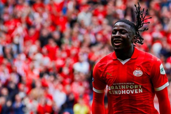  بازیکن مورد نظر الهلال با آیندهوون تمدید می کند