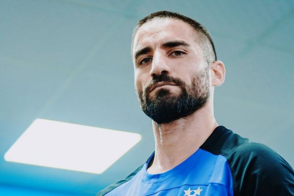 رفتار عجیب باشگاه استقلال با ستارهاش؛ مهرداد محمدی از فسخ قراردادش بیخبر بوده است