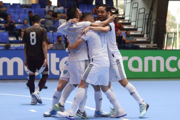  رقیب ایران در جام جهانی کویت را در دیدار تدارکاتی به سختی شکست داد