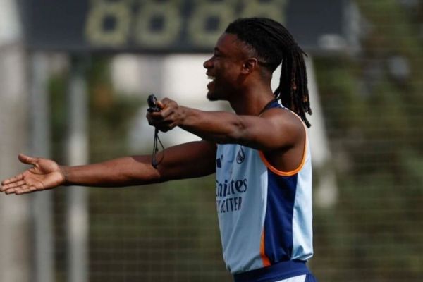  عکس؛ بازیکن رئال مادرید که در تمرینات، داور شده است