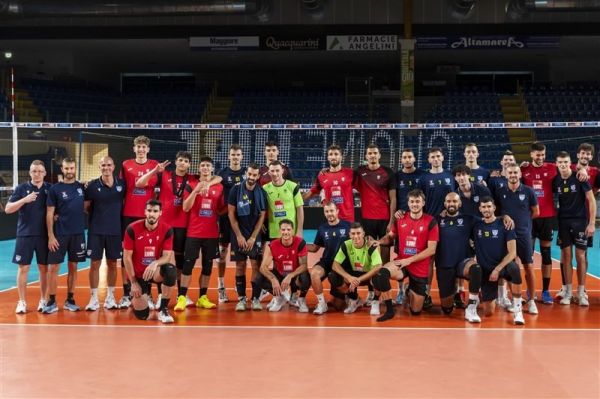 پیروزی یاران حسینخانزاده در دیداری دوستانه