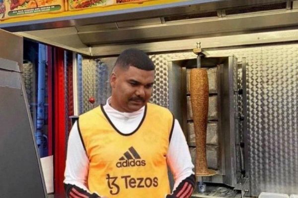 شغلی که هواداران منچستریونایتد به کاسمیرو پیشنهاد میکنند عکس