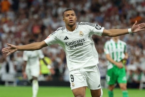  عکس نوشت؛ امباپه یادآور شب‌های درخشان رونالدو در لالیگا