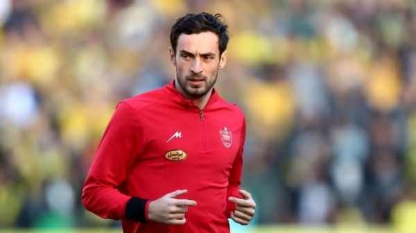  گئورگی گولسیانی در گفت‌وگو با فوتبالی  گندوز نشان داد که زیر سایه بیرانوند نیست  شیرین‌ترین گلم، گلی بود که به استقلال زدم