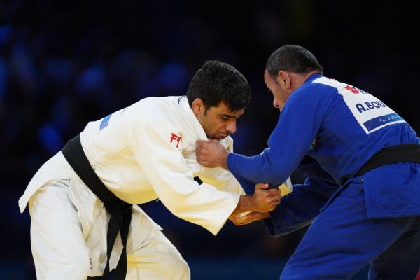 پارالمپیک ۲۰۲۴ پاریس مدال نقره جودو بر گردن میثم بنیطبا