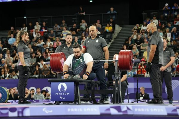  طلای چهارم کاروان ایران به نام روح اله رستمی با طعم رکورد شکنی