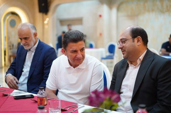  ضیافت شام اعضای تیم ملی با مدیران استانی و ورزشی اصفهان