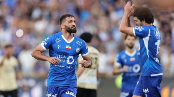 اخبار ضد و نقیض در مورد مهرداد محمدی؛ پرسپولیس، سپاهان یا تراکتور مسئله این است