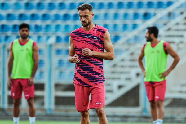 سومین آلبانیایی تاریخ تراکتور؛ بهتر از آرفی میشود