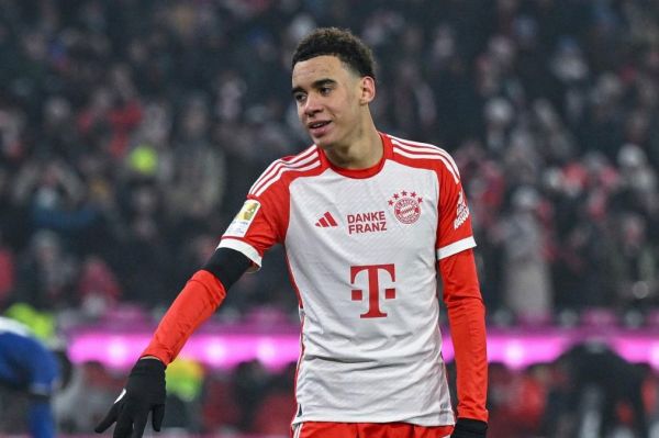 ستاره جوان بایرن مونیخ اخبار مربوط به جداییاش را تکذیب کرد