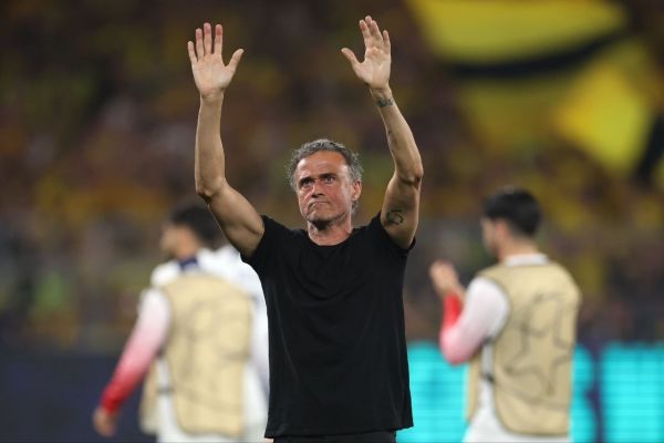  پاری سن ژرمن به دنبال تمدید قرارداد انریکه