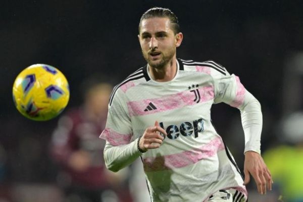  دوئل منچستریونایتد و نیوکاسل بر سر جذب هافبک بدون تیم فرانسوی