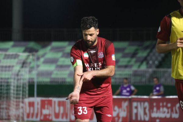 اخراج محمد عباسزاده از نساجی