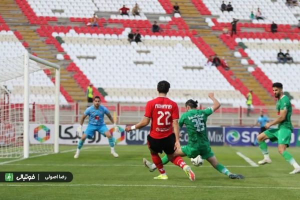 آغاز بلیتفروشی دیدار تراکتور و ذوبآهن از امروز