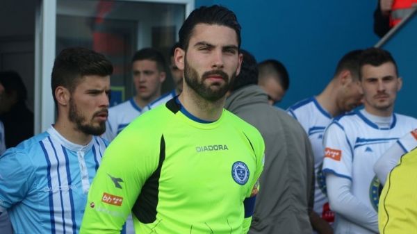 اختصاصی کیوسفسکی 170 هزار دلار از استقلال گرفت و فسخ کرد؛ ضرر 10 میلیاردی آبیها با یک قرارداد عجیب