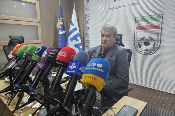 قنبرزاده هیچ تفاوتی بین باشگاهها نیست خیلیها توصیه کردند برای حداقلها سختگیری نکنیم