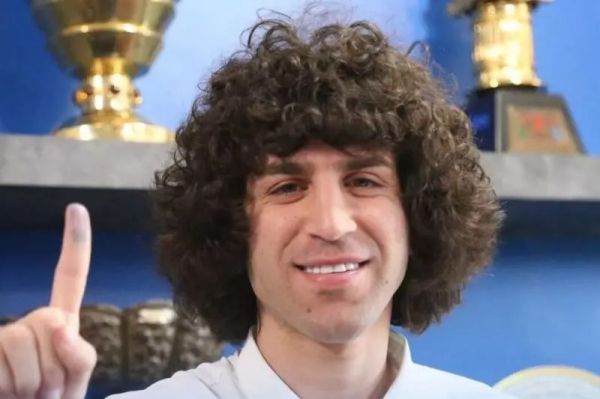 لطف فدراسیون فوتبال به پرسپولیس؛ استقلال منتظرِ ورود محمد به لیست زیر 25 سالهها