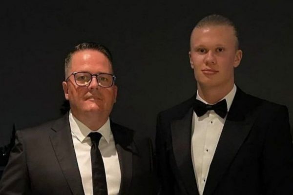 منچسترسیتی به خاطر عزاداری به هالند مرخصی میدهد