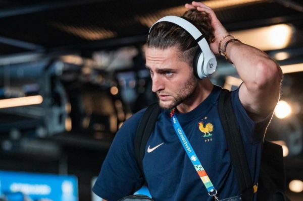  رقابت منچستریونایتد و آرسنال برای جذب هافبک سابق یوونتوس